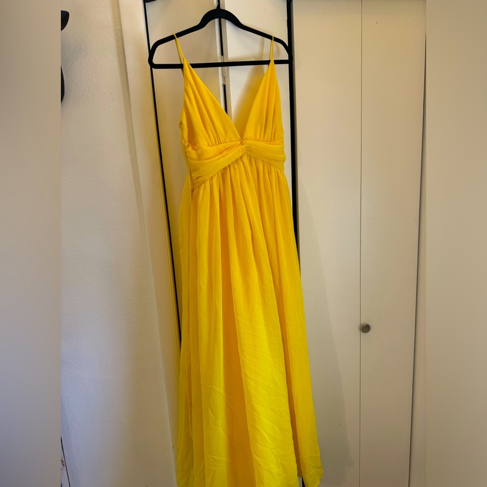 Lulus formal floor length yellow dress